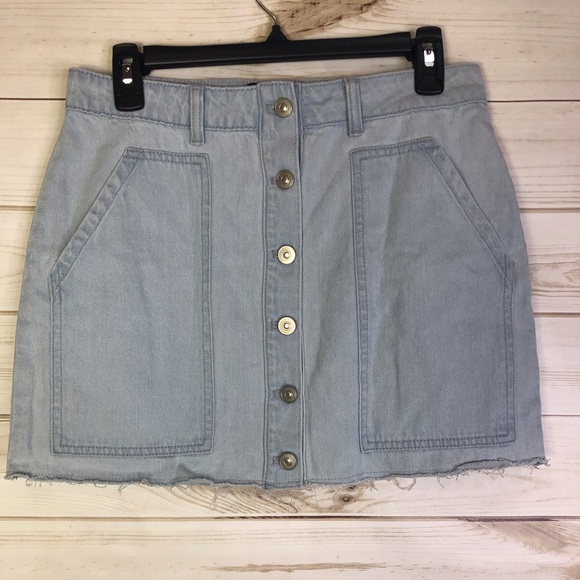 Kendall + Kylie Fashion Denim Mini Skirt - Picture 2 of 7